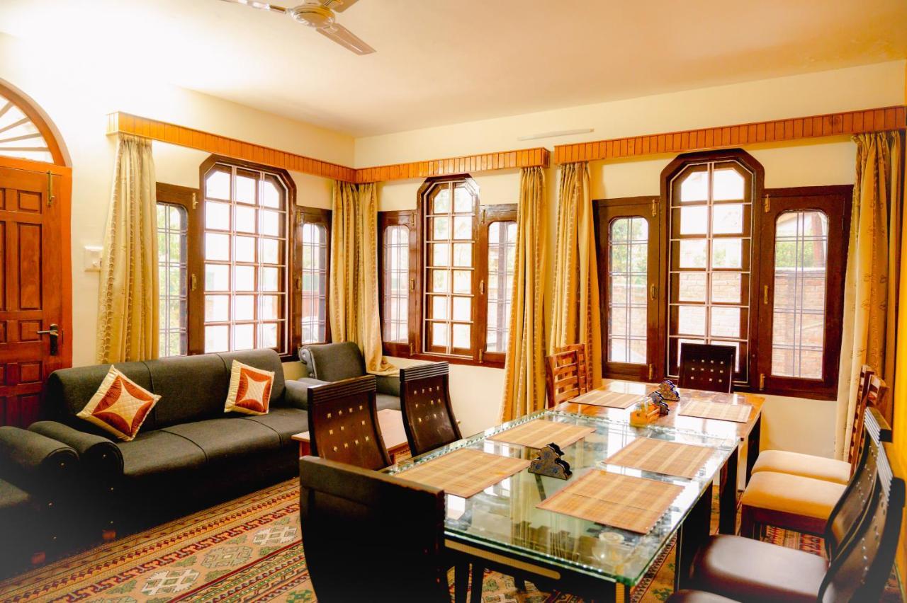 Hotel Peaceful Mornings Srinagar Luaran gambar